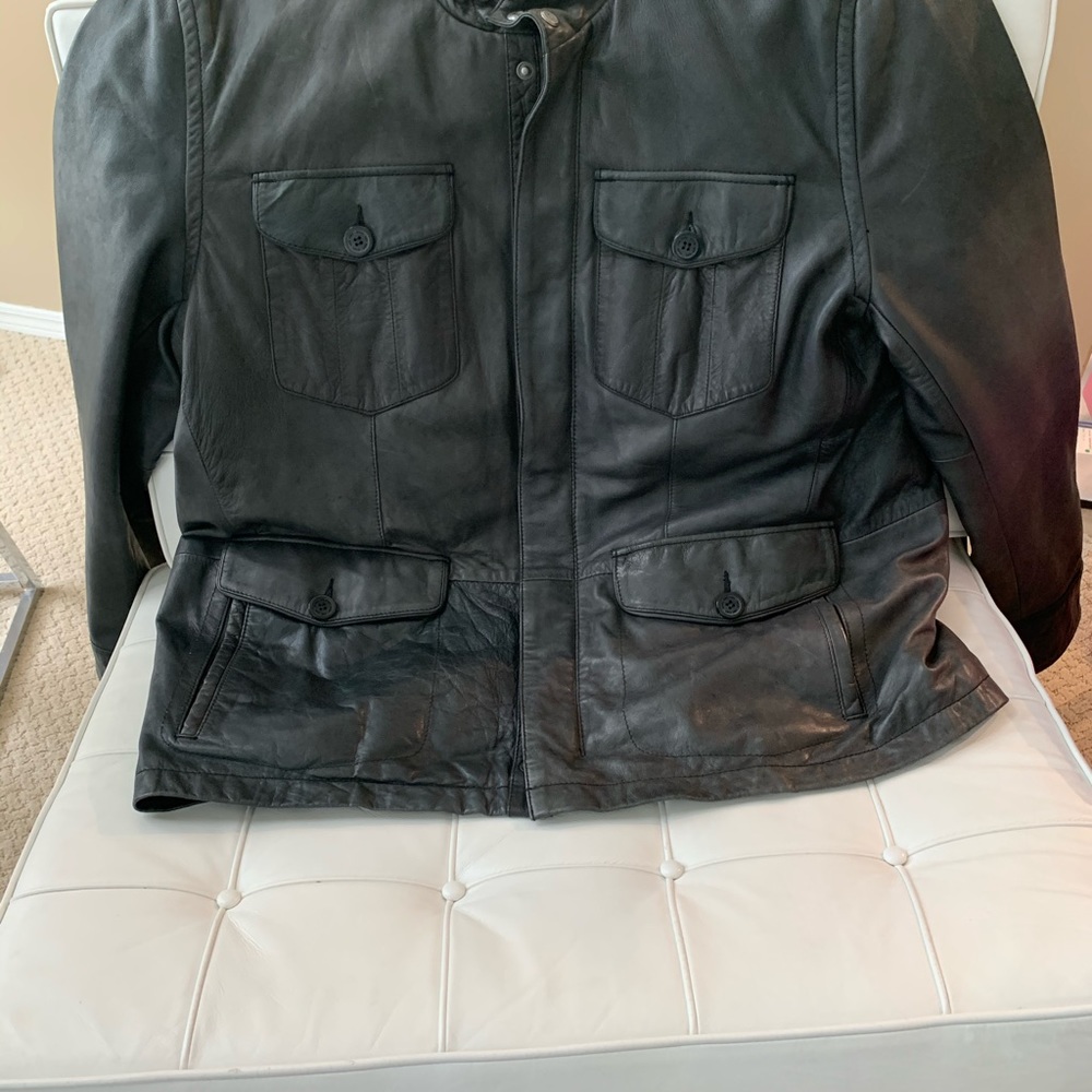 Leather jacket - Picture 2 of 10